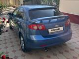 Chevrolet Lacetti 2007 годаfor2 700 000 тг. в Шымкент – фото 2