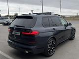 BMW X7 2022 года за 51 500 000 тг. в Караганда – фото 2