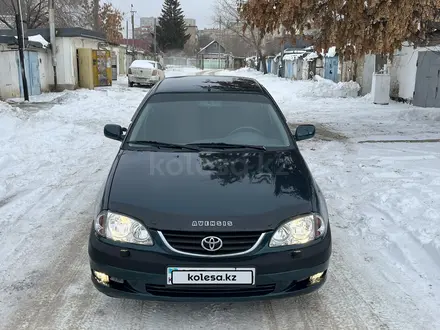 Toyota Avensis 2002 года за 3 160 000 тг. в Актобе – фото 2