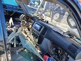 Toyota Land Cruiser 2004 годаүшін100 001 тг. в Актобе – фото 2