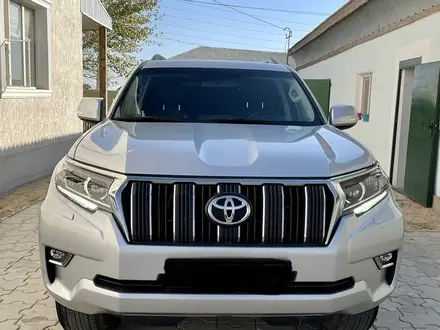 Toyota Land Cruiser Prado 2019 года за 25 600 000 тг. в Актау