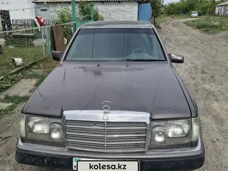 Mercedes-Benz E 230