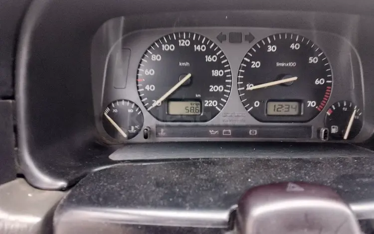 Volkswagen Vento 1992 года за 1 350 000 тг. в Астана