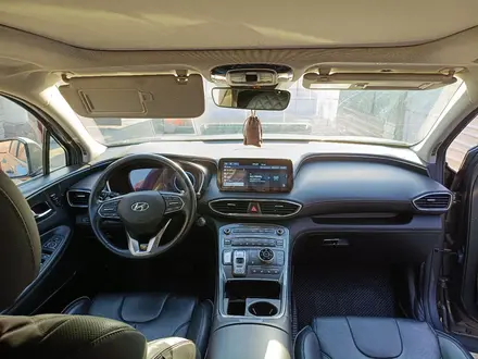 Hyundai Santa Fe 2022 года за 16 500 000 тг. в Семей – фото 2
