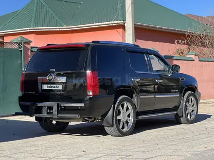 Cadillac Escalade 2007 года за 9 450 000 тг. в Жанаозен – фото 4