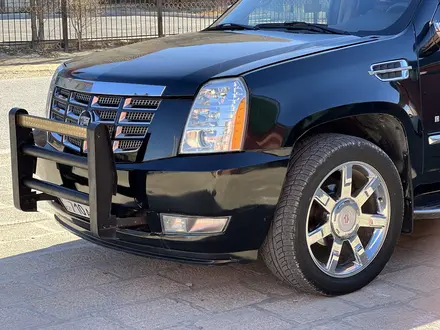 Cadillac Escalade 2007 года за 9 450 000 тг. в Жанаозен – фото 8