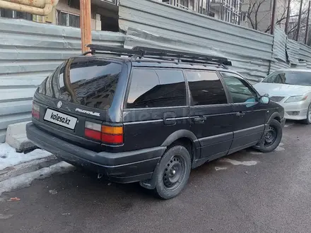 Volkswagen Passat 1993 года за 550 000 тг. в Алматы