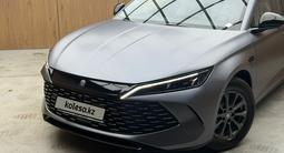 BYD Qin L DM-i Leading 2025 года за 10 300 000 тг. в Актау – фото 2