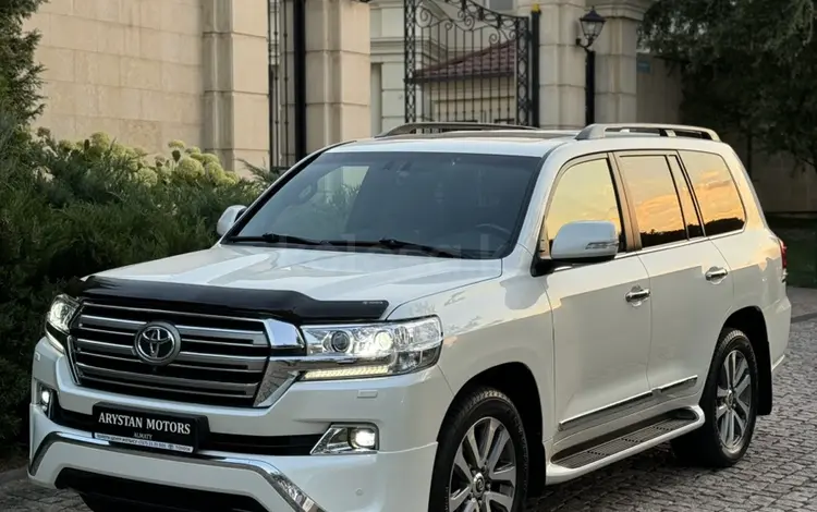 Toyota Land Cruiser 2017 года за 33 500 000 тг. в Алматы