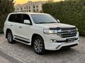 Toyota Land Cruiser 2017 годаүшін33 500 000 тг. в Алматы – фото 34