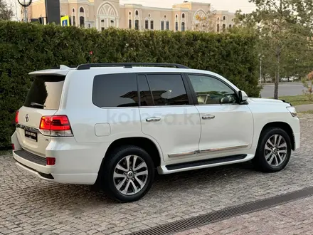 Toyota Land Cruiser 2017 года за 33 500 000 тг. в Алматы – фото 9