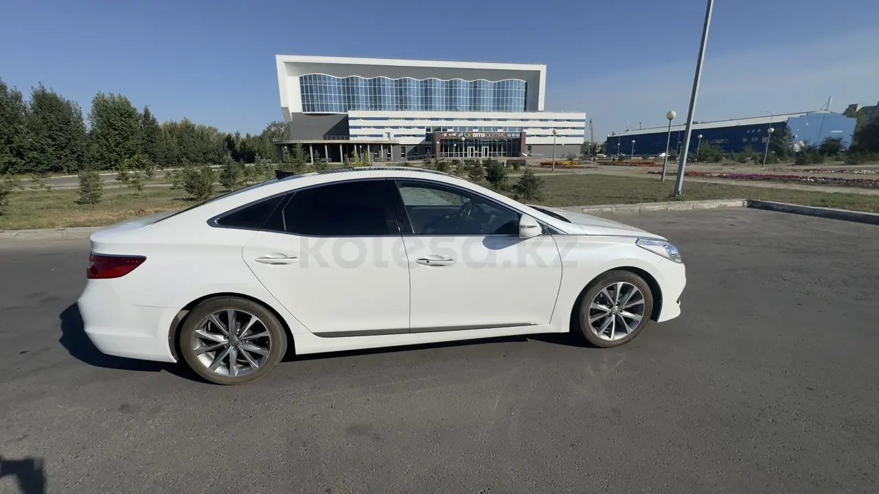 Hyundai Grandeur, 2015