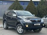 Toyota Fortuner 2006 годаfor9 200 000 тг. в Актау