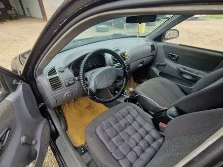 Hyundai Accent 2006 года за 1 800 000 тг. в Кандыагаш – фото 2