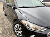 Hyundai Elantra 2017 года за 5 300 000 тг. в Уральск – фото 5