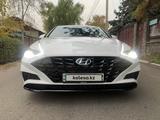 Hyundai Sonata 2021 года за 11 800 000 тг. в Алматы