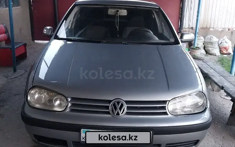 Volkswagen Golf 2004 годаүшін1 800 000 тг. в Алматы