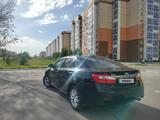 Toyota Camry 2013 годаүшін9 000 000 тг. в Уральск – фото 5