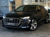Audi Q8 55 TFSI Quattro 2019 года за 26 000 000 тг. в Алматы