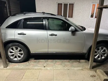 Infiniti FX35 2006 года за 5 500 000 тг. в Алматы – фото 2