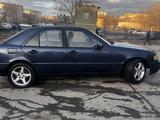 Mercedes-Benz C 200 1997 года за 1 900 000 тг. в Караганда – фото 5