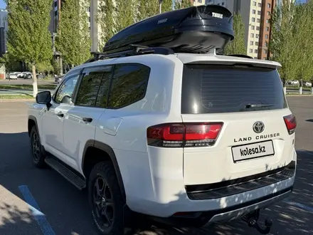 Toyota Land Cruiser 2023 года за 55 000 000 тг. в Астана – фото 4
