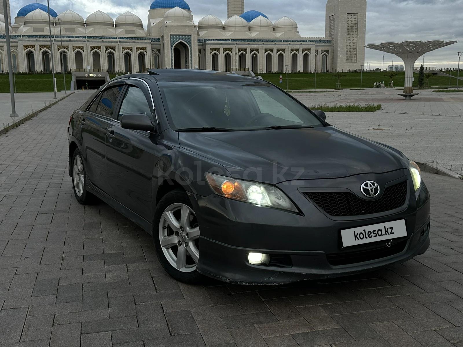 Toyota Camry 2007 г.