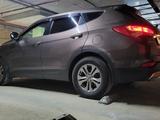 Hyundai Santa Fe 2013 годаfor9 000 000 тг. в Астана