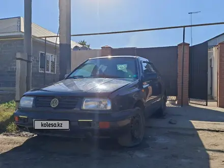 Volkswagen Vento 1993 года за 850 000 тг. в Уральск