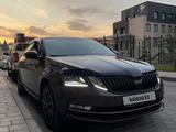 Skoda Octavia 2018 года за 10 800 000 тг. в Шымкент – фото 2