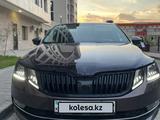 Skoda Octavia 2018 года за 10 550 000 тг. в Шымкент – фото 3