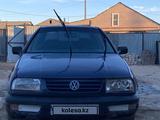 Volkswagen Vento 1993 года за 550 000 тг. в Актобе