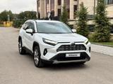 Toyota RAV4 2024 года за 18 400 000 тг. в Астана