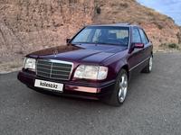 Mercedes-Benz E 320 1994 годаүшін3 350 000 тг. в Тараз