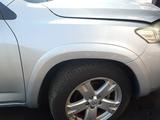 Крыло переднее Toyota RAV4 рест за 70 000 тг. в Усть-Каменогорск – фото 2