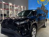 Toyota RAV4 2021 года за 19 200 000 тг. в Актау – фото 3