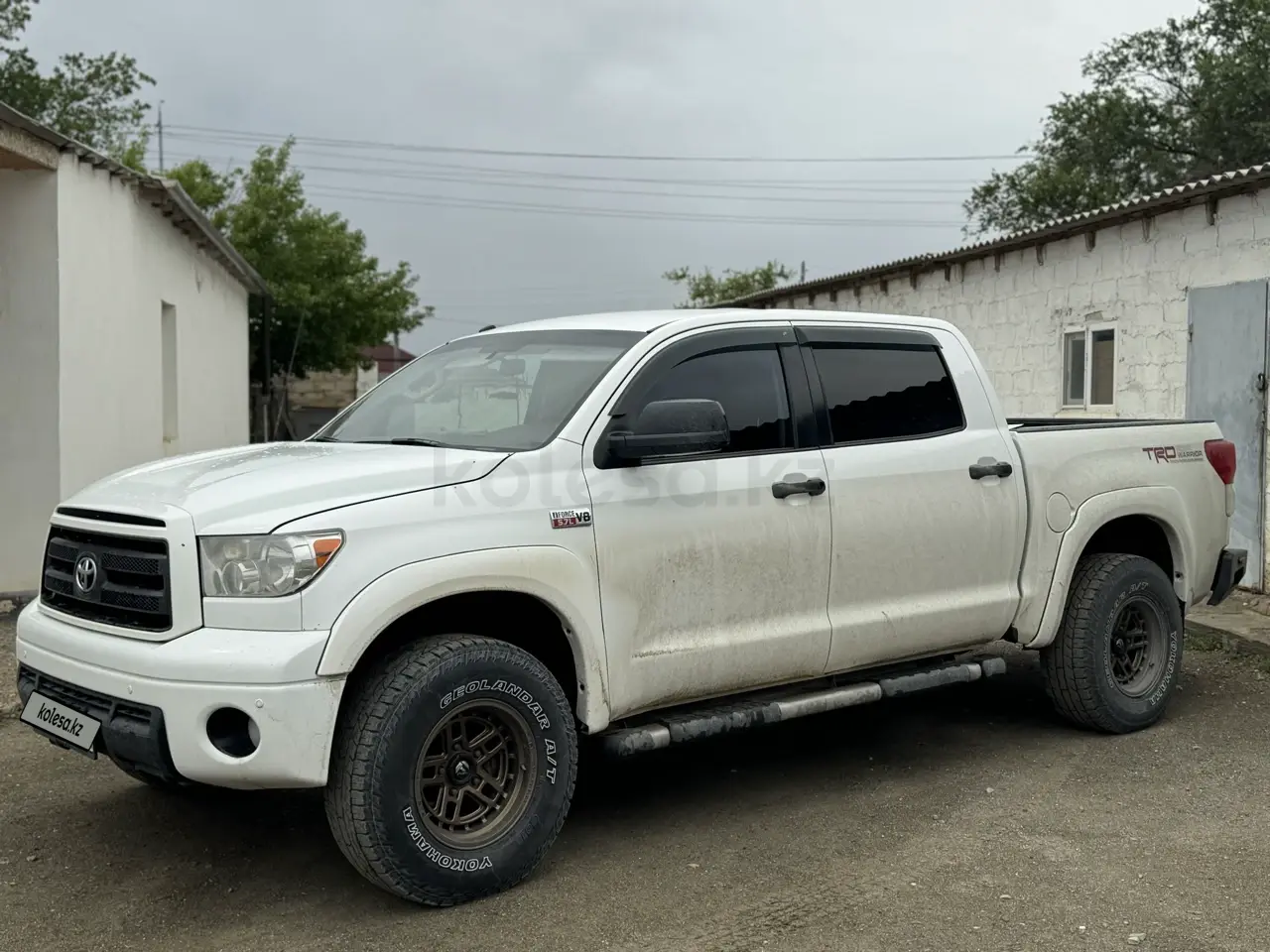 Toyota Tundra, 2011