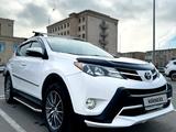 Toyota RAV4 2013 года за 12 000 000 тг. в Атырау