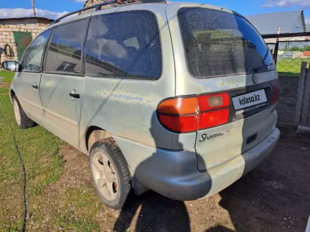 Volkswagen Sharan 1997 года за 1 250 000 тг. в Актобе – фото 4