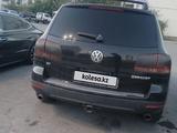 Volkswagen Touareg 2005 года за 4 000 000 тг. в Тараз – фото 2