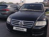 Volkswagen Touareg 2005 годаfor4 000 000 тг. в Тараз – фото 4