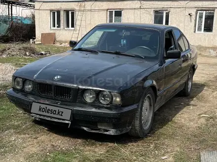 BMW 520 1991 года за 800 000 тг. в Шу – фото 3