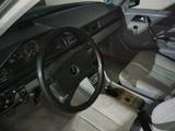 Mercedes-Benz E 230 1992 года за 800 000 тг. в Жанаозен – фото 2