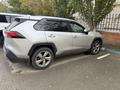 Toyota RAV4 2020 года за 11 500 000 тг. в Актобе – фото 3