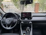 Toyota RAV4 2020 года за 11 500 000 тг. в Актобе – фото 5