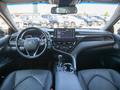 Toyota Camry 2023 годаүшін15 500 000 тг. в Алматы – фото 12