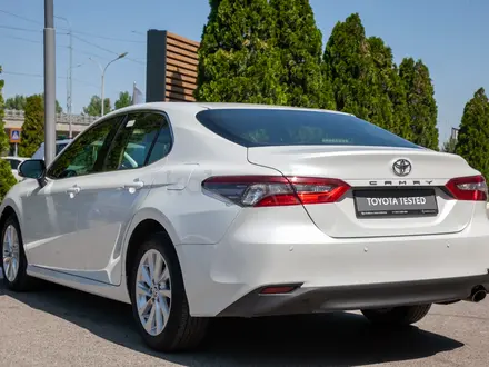 Toyota Camry 2023 года за 15 500 000 тг. в Алматы – фото 3
