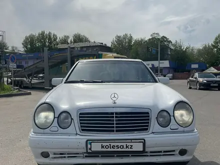 Mercedes-Benz E 430 1996 года за 4 500 000 тг. в Алматы – фото 6
