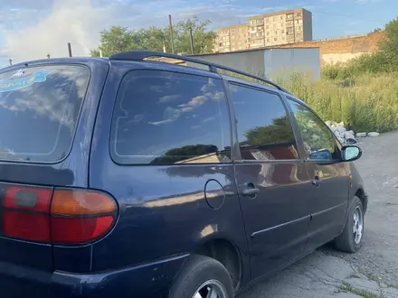 Volkswagen Sharan 1996 года за 2 500 000 тг. в Караганда – фото 5