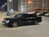 Mercedes-Benz E 320 1998 годаfor4 400 000 тг. в Жанаозен